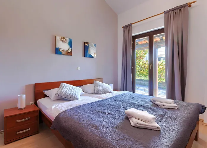 펜션 Ema By Interhome Nova Vas (Porec)