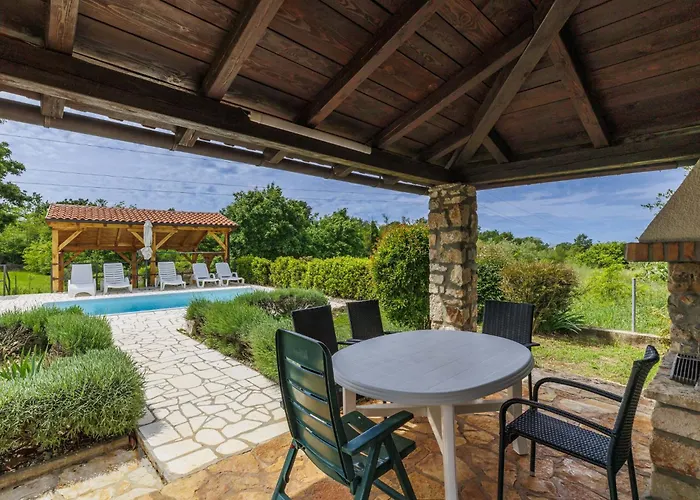 펜션 Ema By Interhome Nova Vas (Porec)