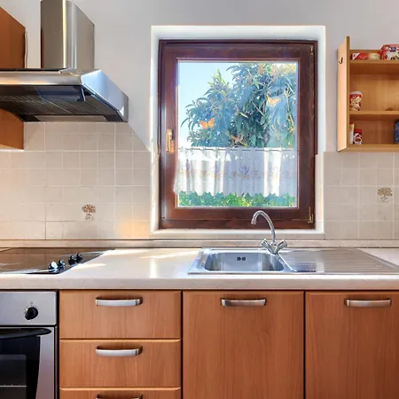 Nyaraló Ema By Interhome *